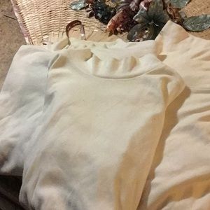 Bundle of 3 turtlenecks